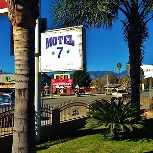 Downtown 7 Motel